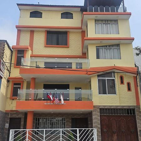 Hostal Turistico El Cajamarquez Distretto di Distretto di Lima Esterno foto