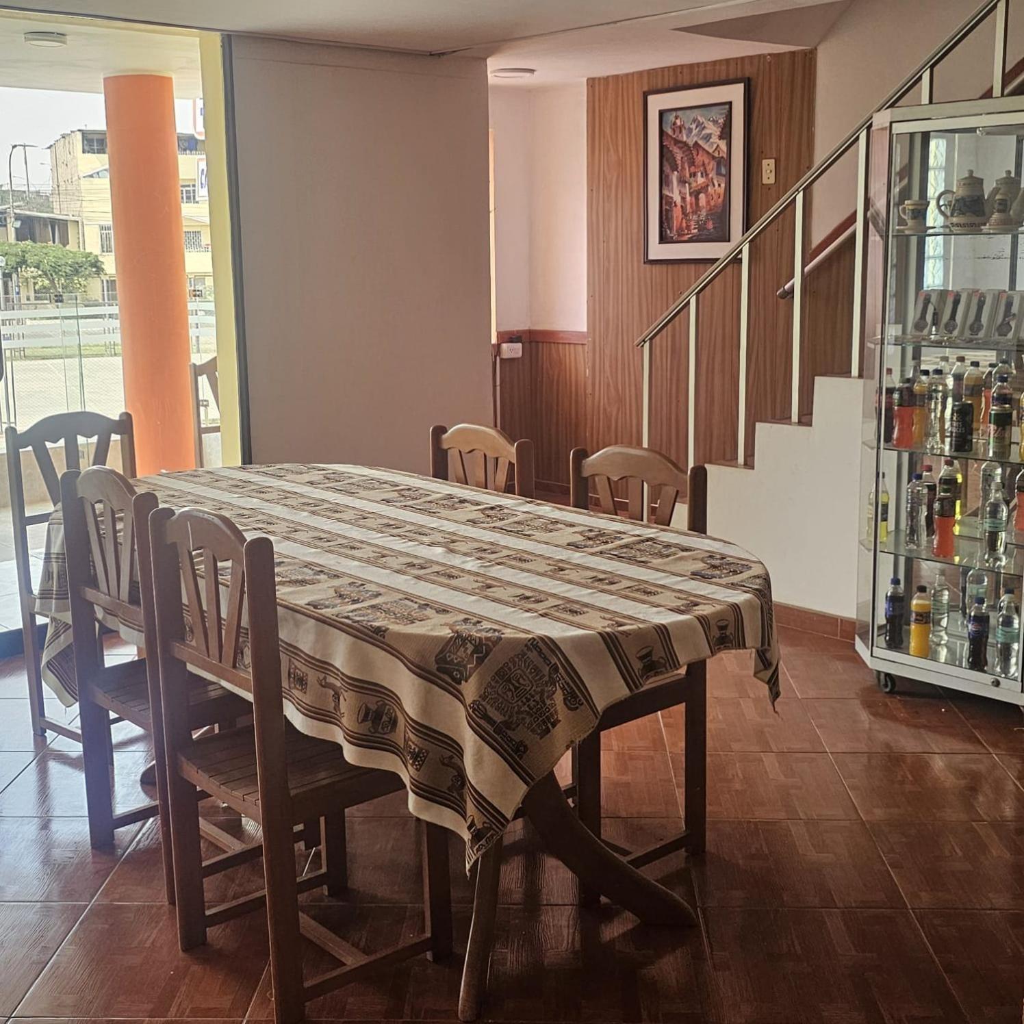 Hostal Turistico El Cajamarquez Distretto di Distretto di Lima Esterno foto